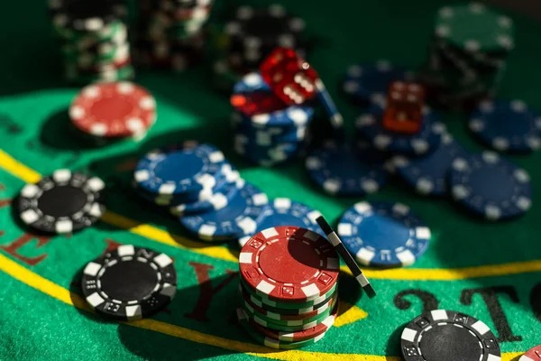 cr777 platform interface showing slot games, live dealer tables, and sportsbook markets